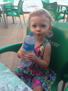 She loves her agua!